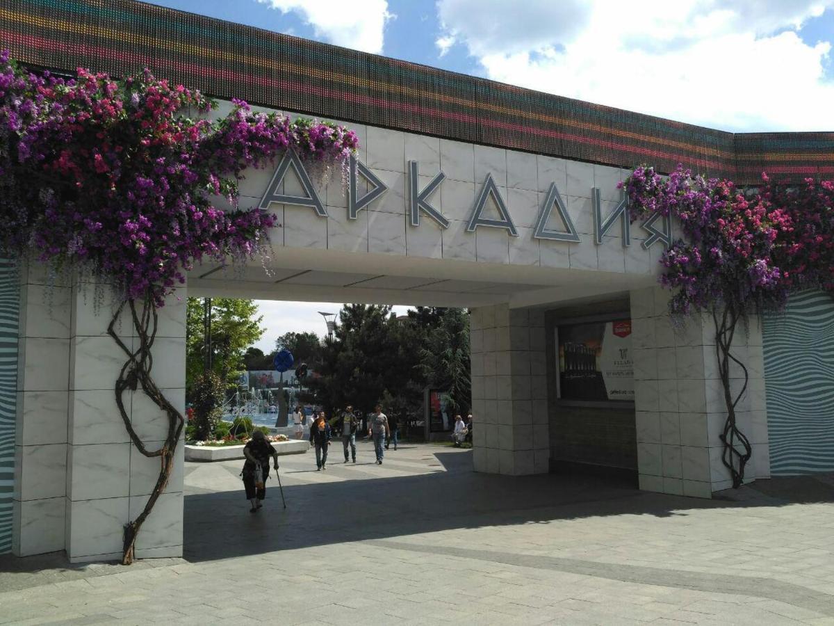 Большая Двухкомнатная Квартира В Центре Аркадии! Odessa Exterior foto
